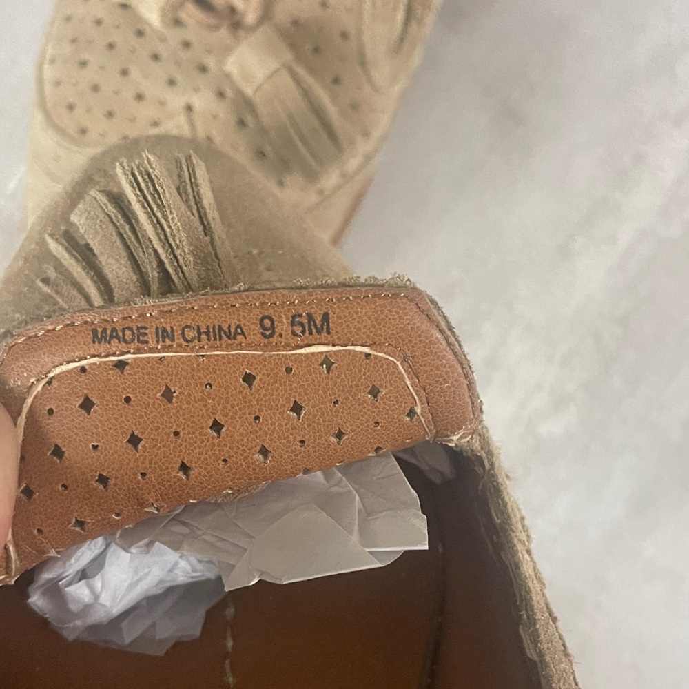 Dolce Vita- Women's Tan Suede Loafers with Tassels- sz 9.5 - Picture 8 of 9